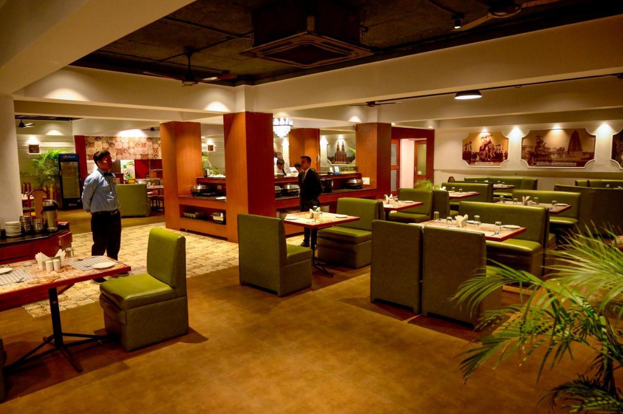 Maya'S Kings Kourt Mysore Ngoại thất bức ảnh